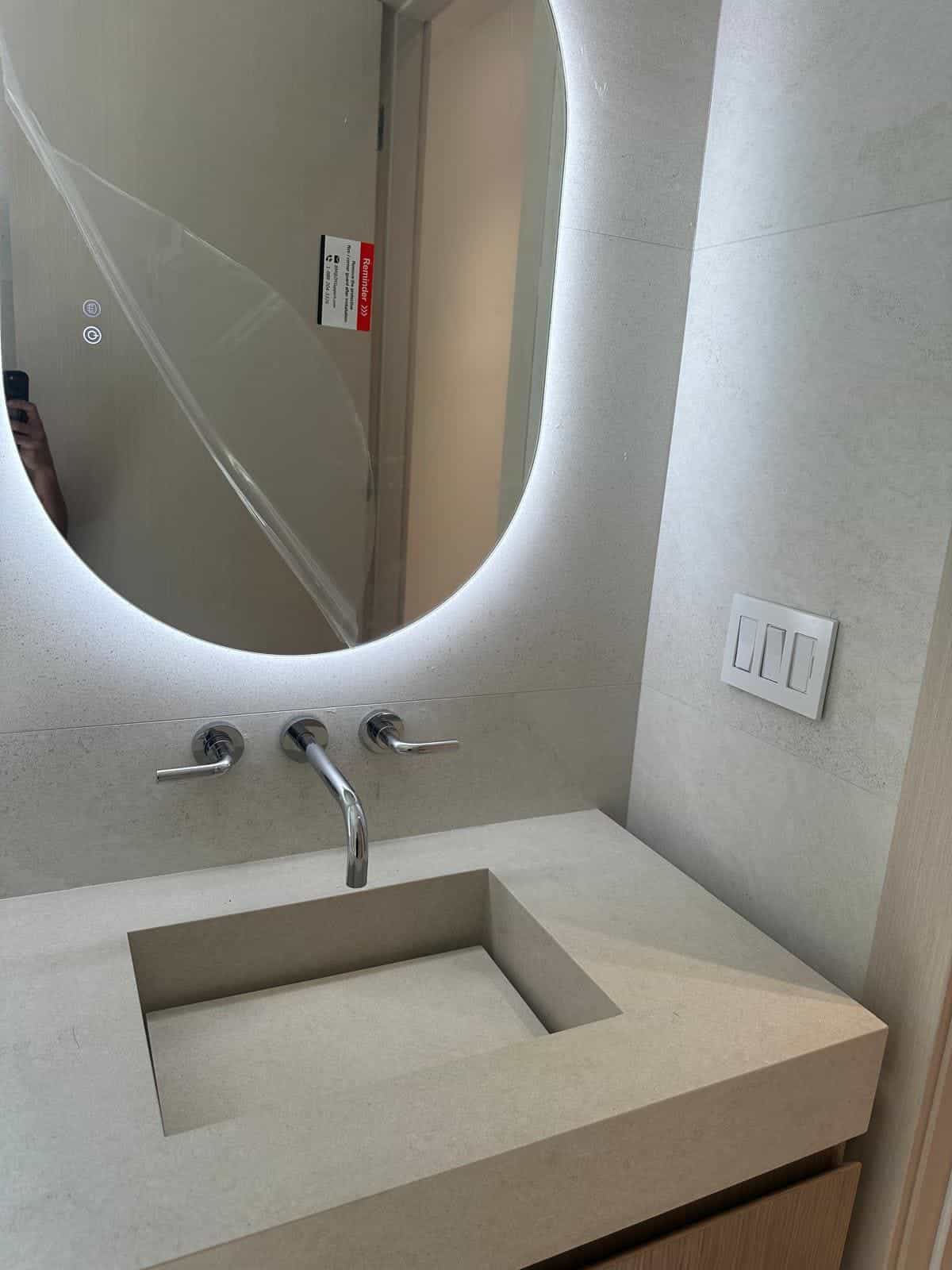 Before and after of a Bathroom remodeling by a plumber in Key Biscayne